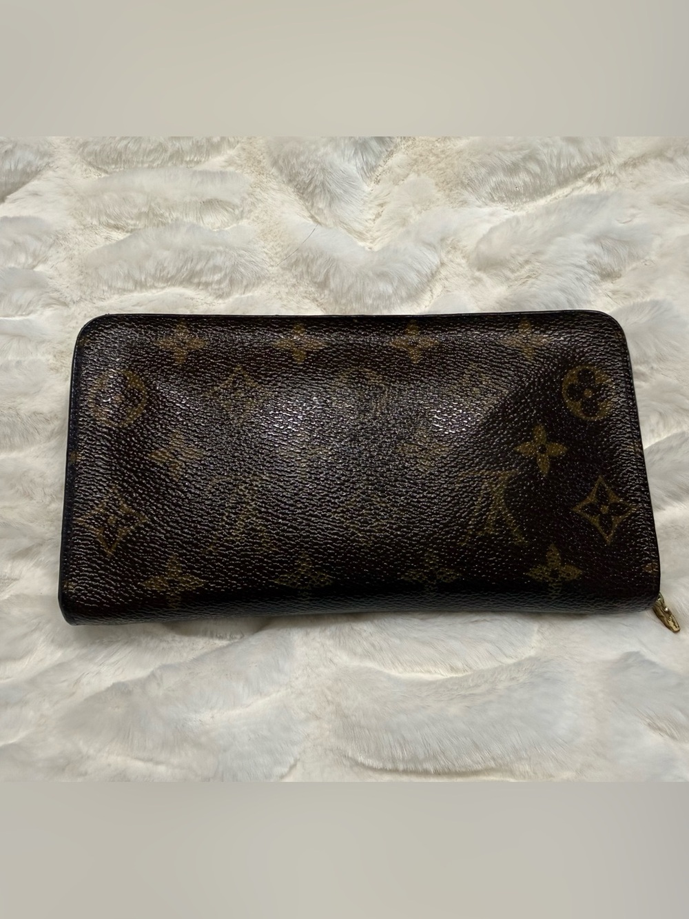 Louis Vuitton Brown Monogram Zip Around Wallet with Gold Hardware - Picture 3 of 8